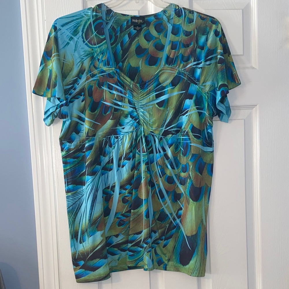 Style & Co vneck top